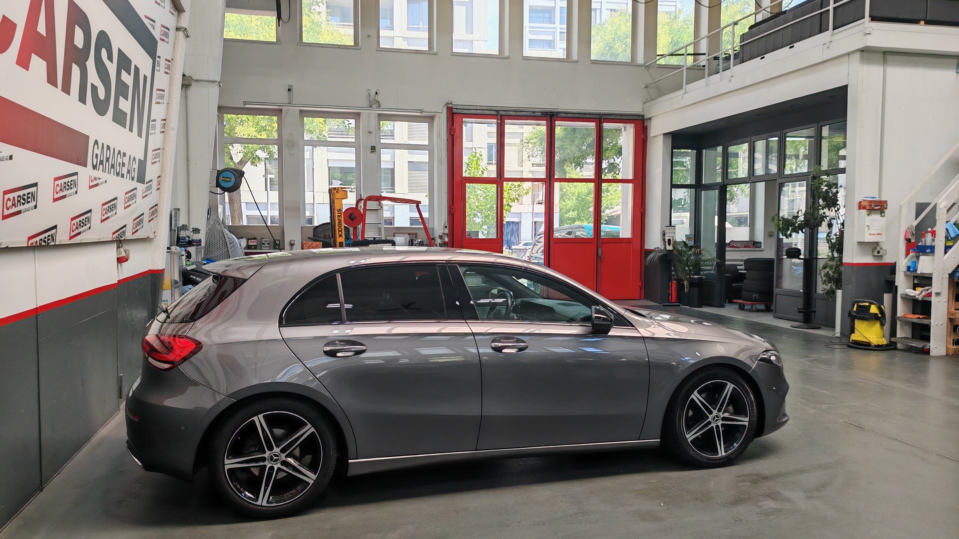 MERCEDES-BENZ A 200 7G-DCT-image-3