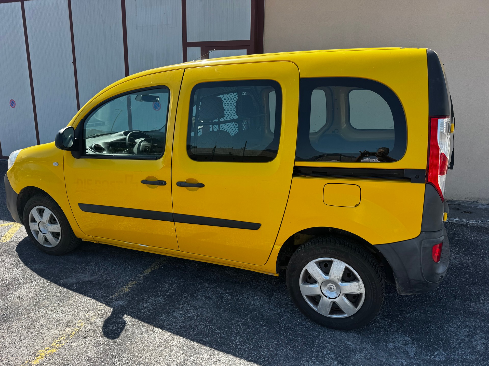 RENAULT Kangoo Medium TCe 115 Business A-image-3