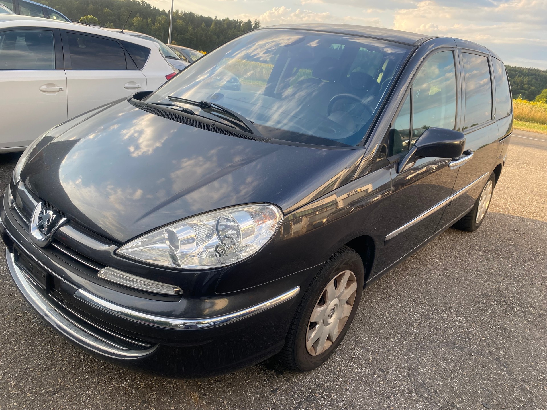PEUGEOT 807 2.0 16V HDi (SR) Family-image-2