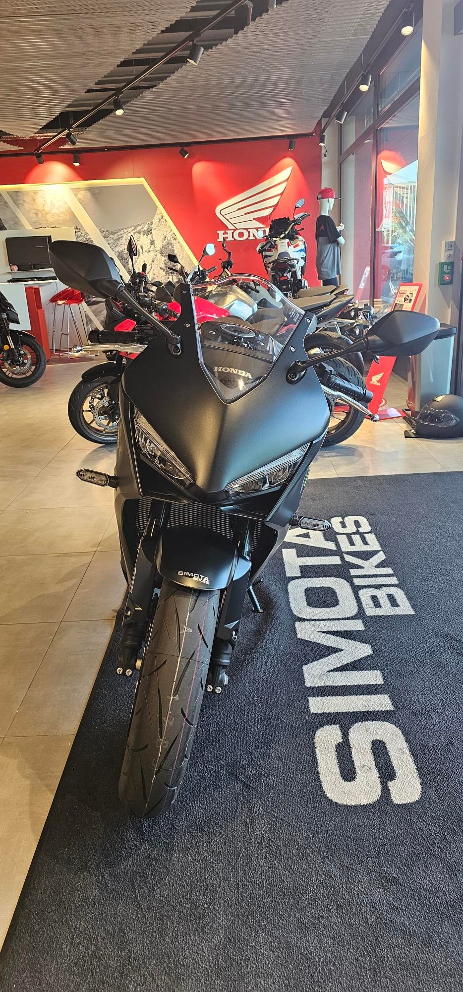 HONDA CBR 650 R E-Clutch-showroom-element-3