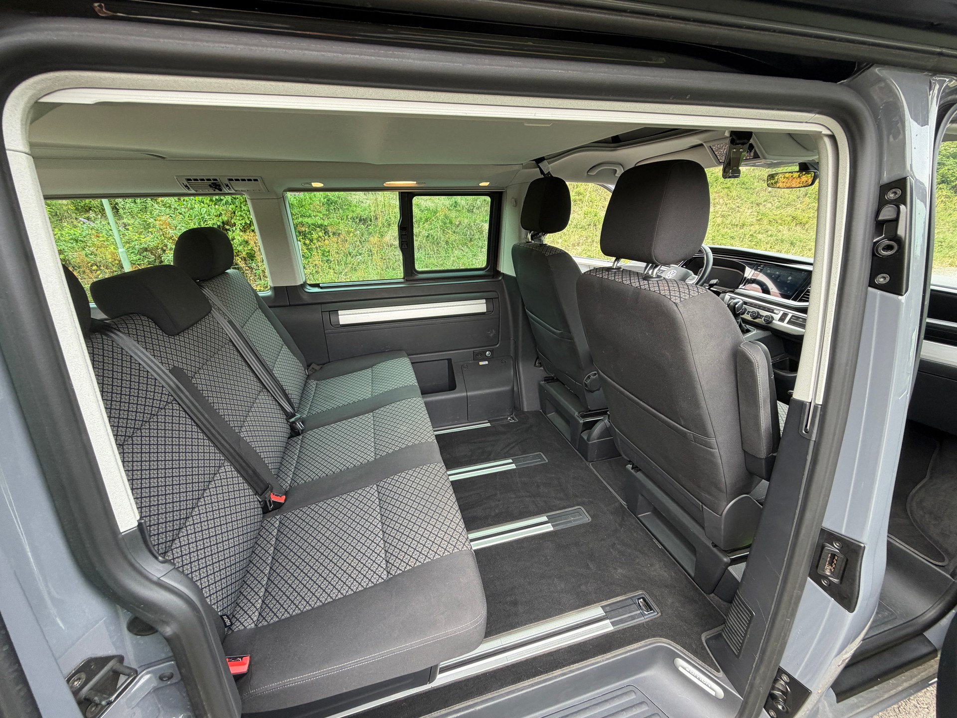 VW 2.0 TDI 150 California Beach Last Edition DSG-image-3