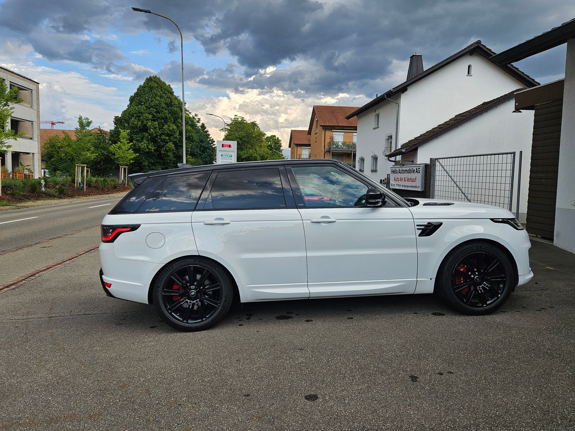 LAND ROVER Range Rover Sport P400e 2.0 I4 PHEV HSE Dynamic Aut.-image-4