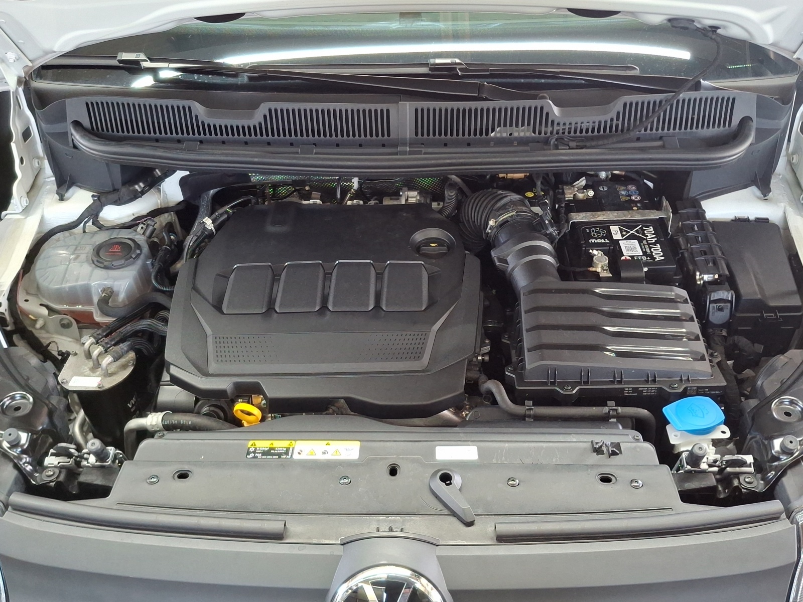 VW Caddy Cargo 2.0TDI-image-13