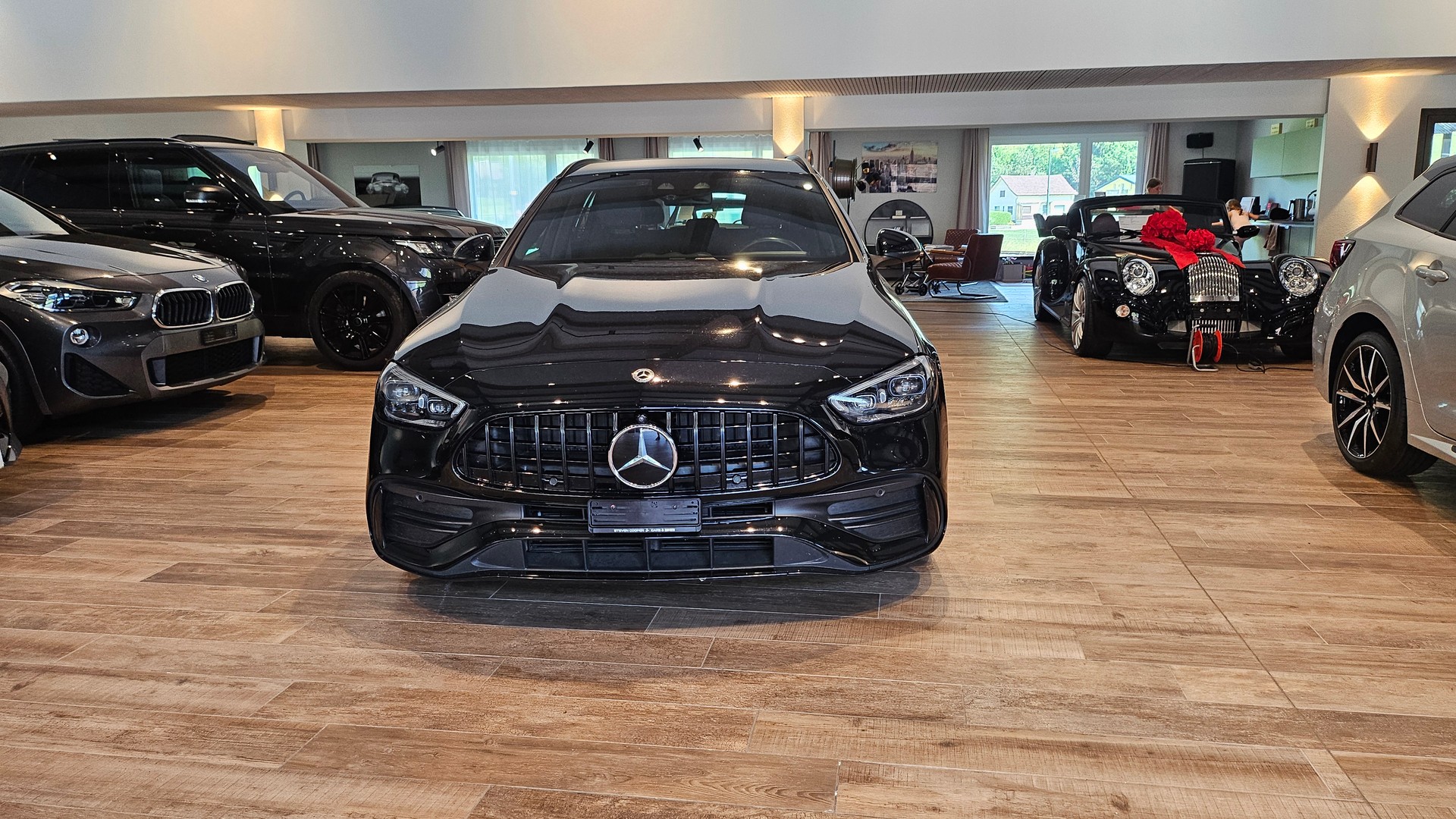 MERCEDES-BENZ C 220 d T 4Matic AMG Line Black Paket Top Ausstattung-showroom-element-2