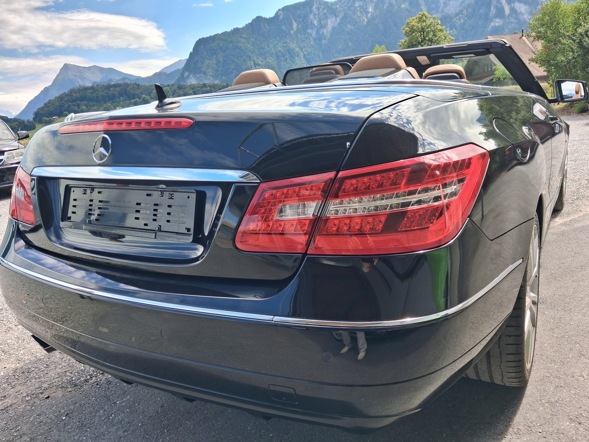 MERCEDES-BENZ E 250 CGI BlueEfficiency 7G-Tronic-image-6