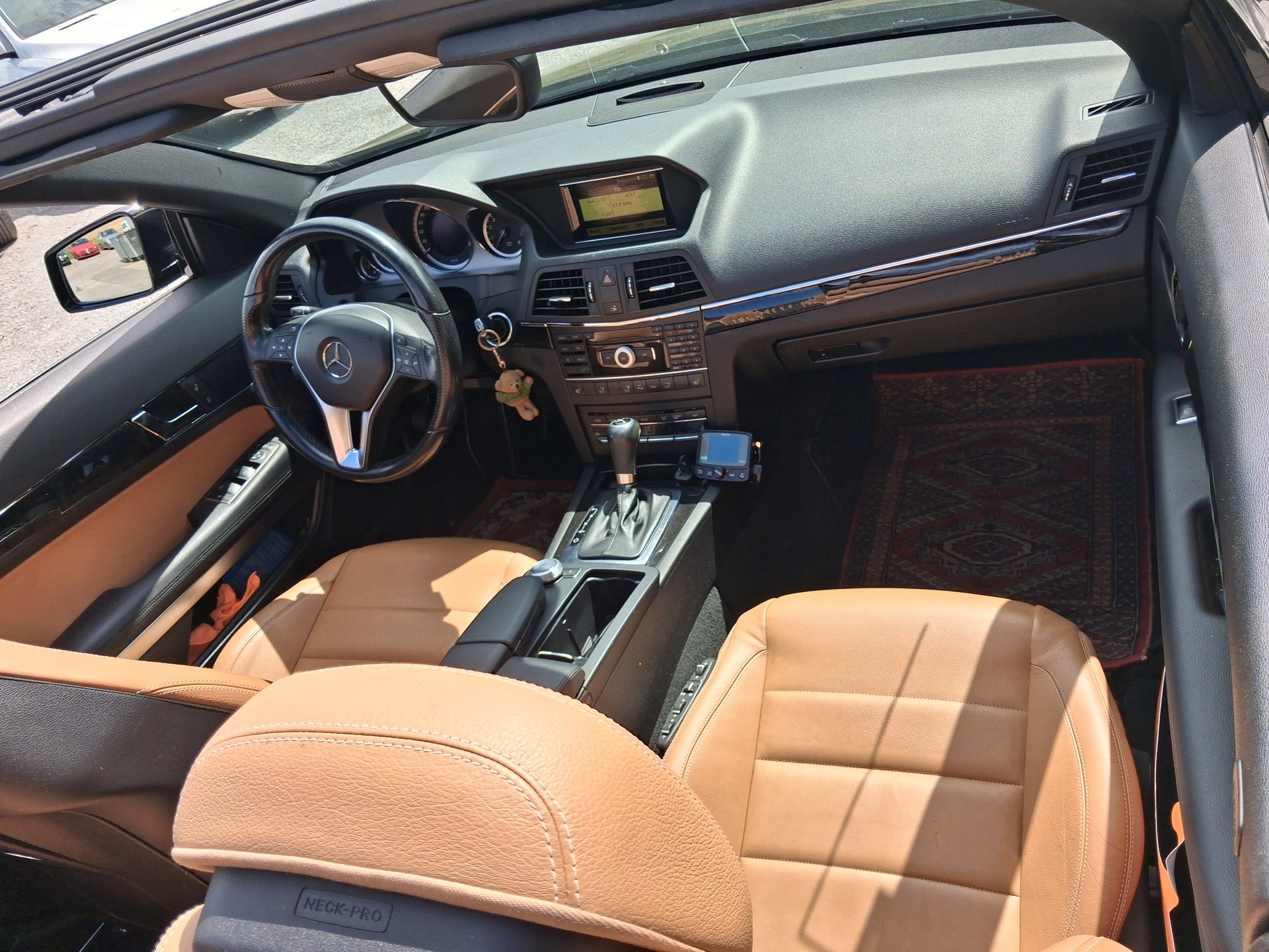 MERCEDES-BENZ E 250 CGI BlueEfficiency 7G-Tronic-image-8