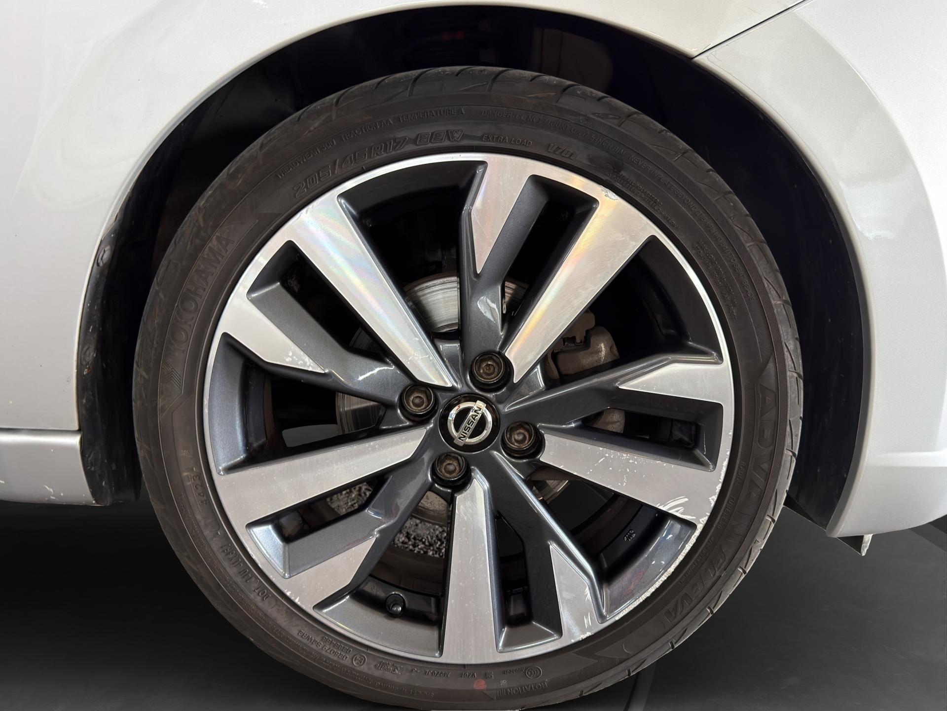 NISSAN Micra IG-T 100 tekna Xtronic-image-15