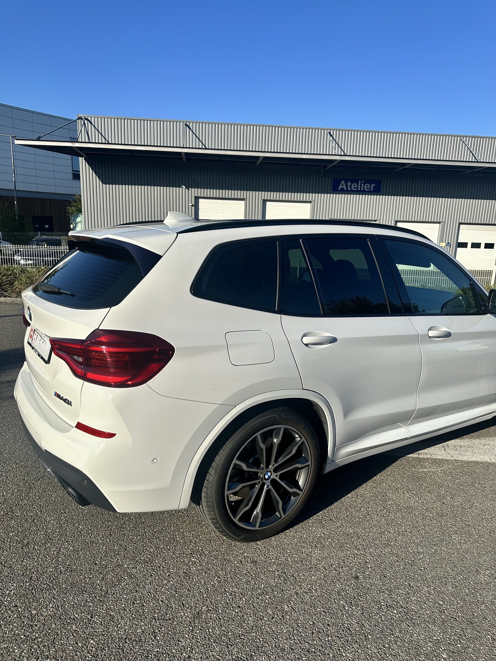 BMW M40i-image-3