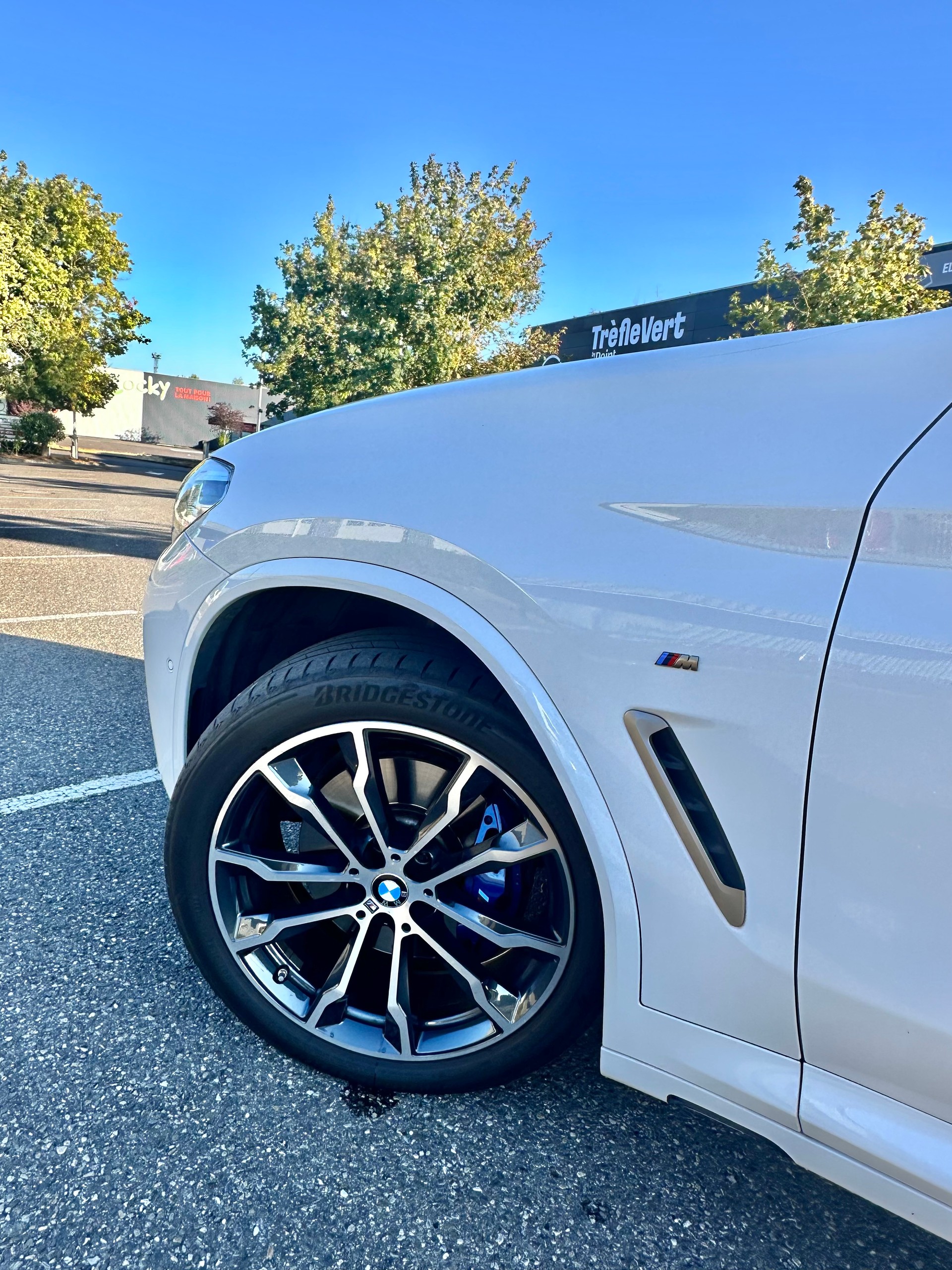 BMW M40i-image-4