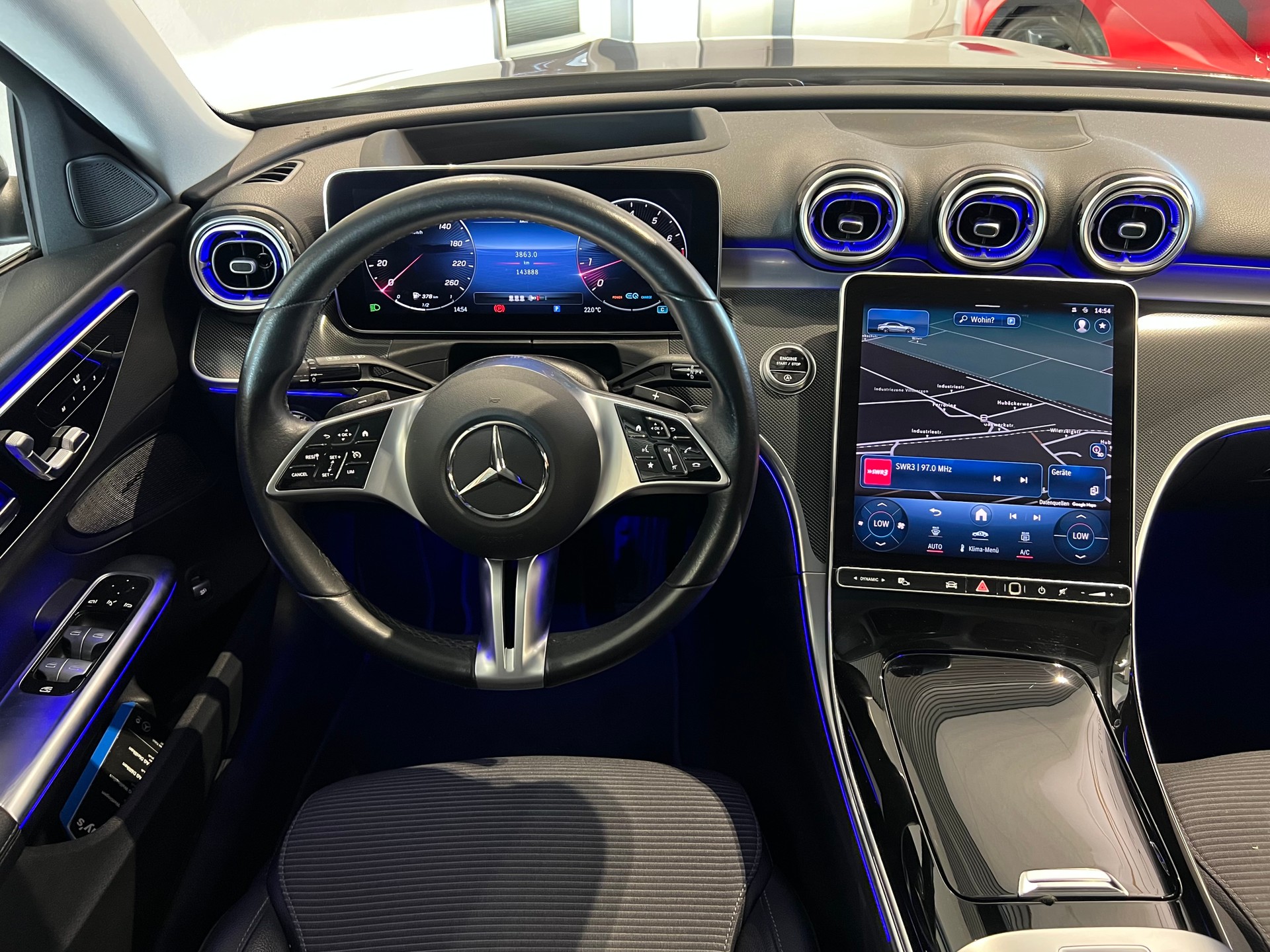 MERCEDES-BENZ C 200 Avantgarde +Neues Modell - Schweizer Fahrzeug*-image-4