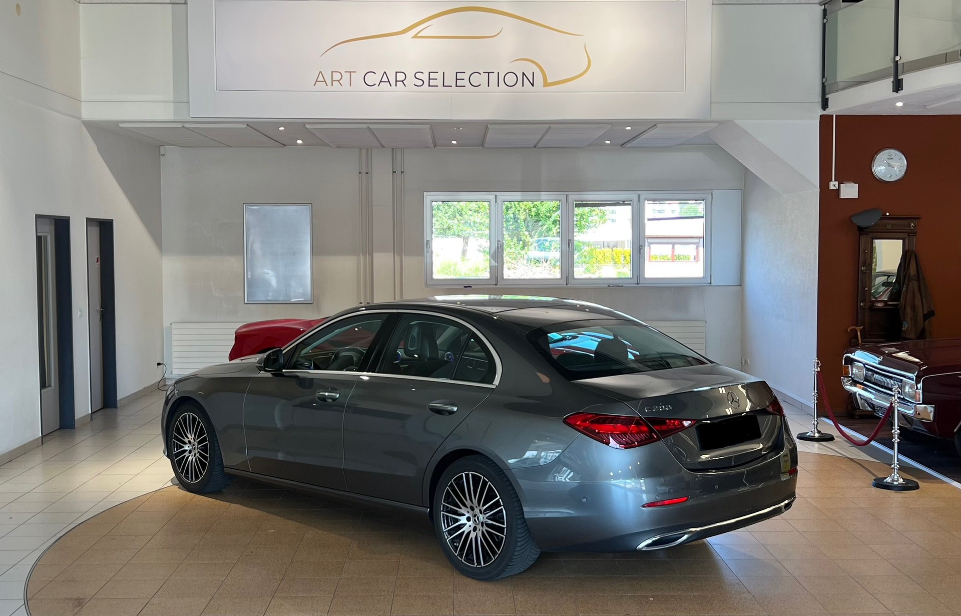 MERCEDES-BENZ C 200 Avantgarde +Neues Modell - Schweizer Fahrzeug*-image-2