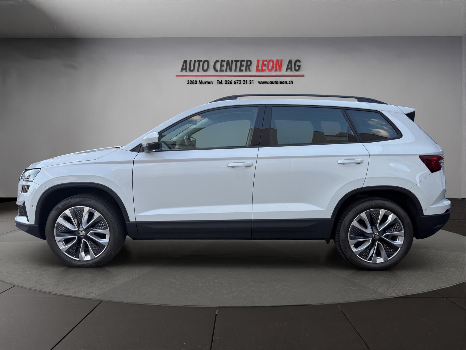 SKODA Karoq 2.0 TDI CR Style 4x4 DSG-image-2