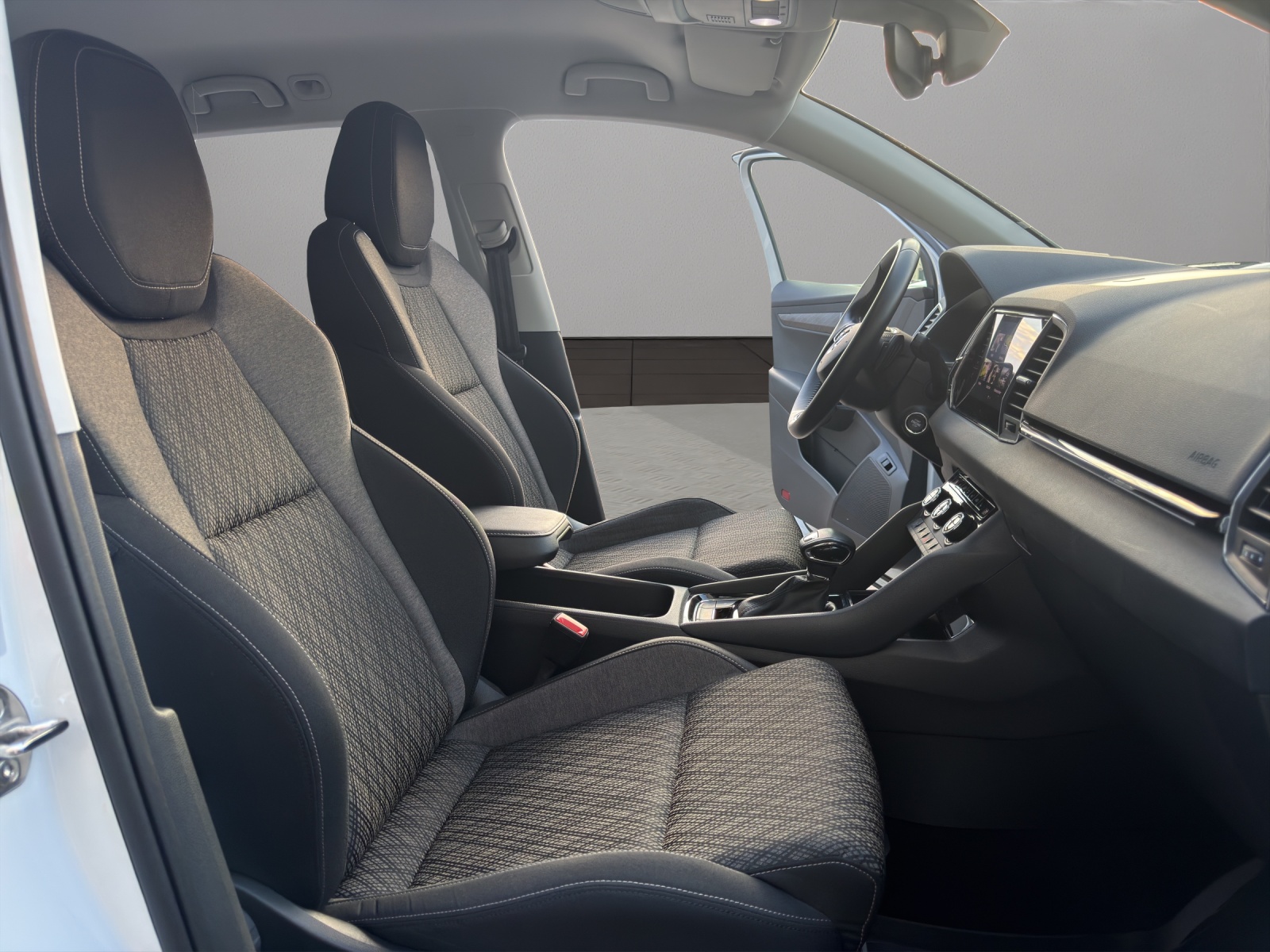 SKODA Karoq 2.0 TDI CR Style 4x4 DSG-image-16