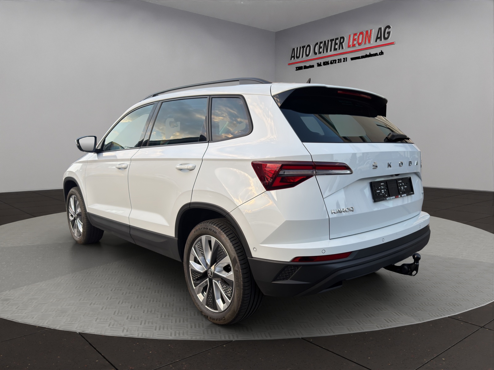 SKODA Karoq 2.0 TDI CR Style 4x4 DSG-image-3