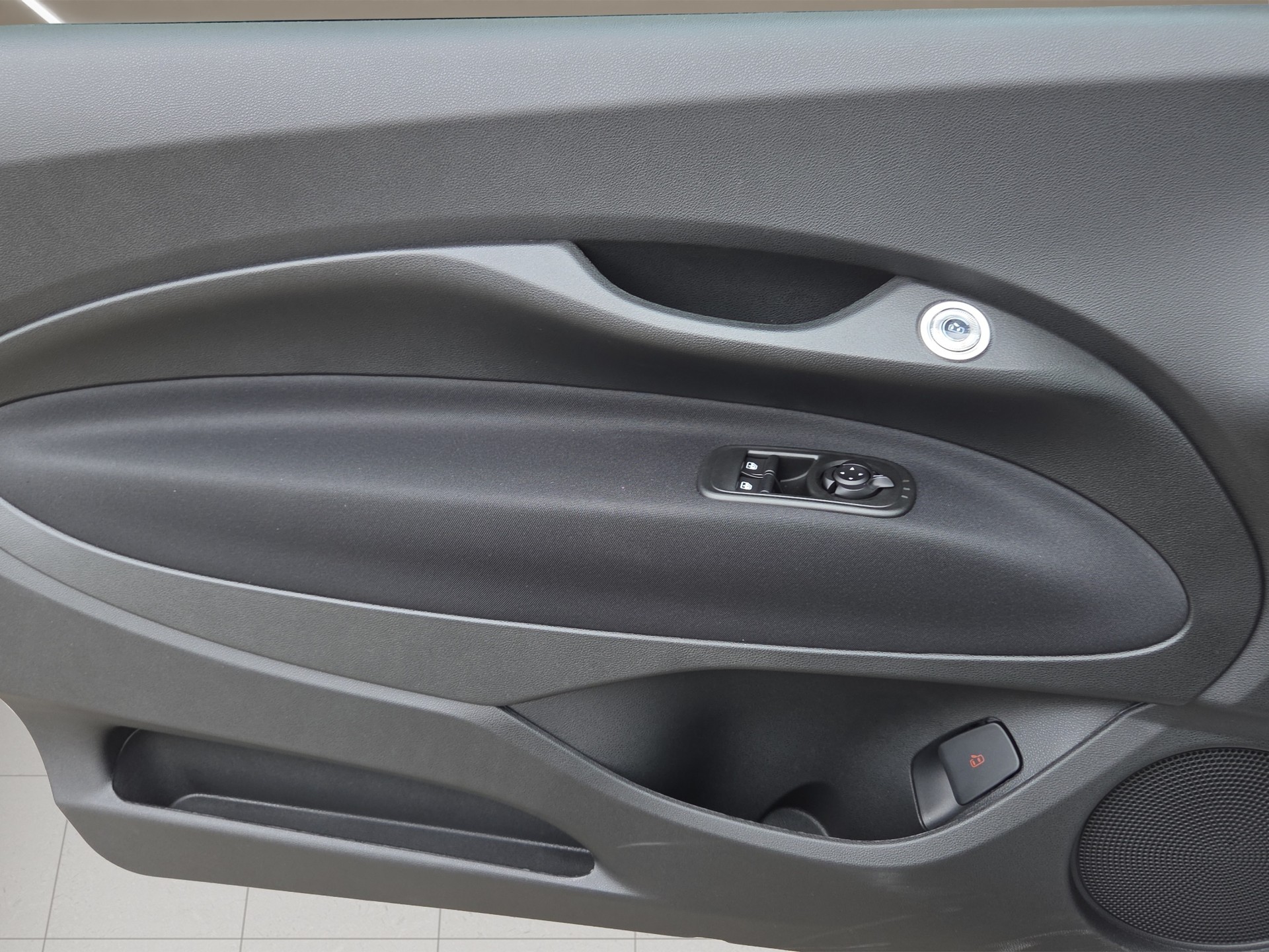 FIAT 500 Cabrio 1.0 Hybrid Dolce Vita-image-10
