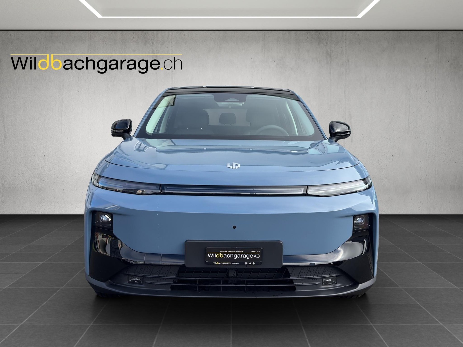 LEAPMOTOR B10 EV-image-7
