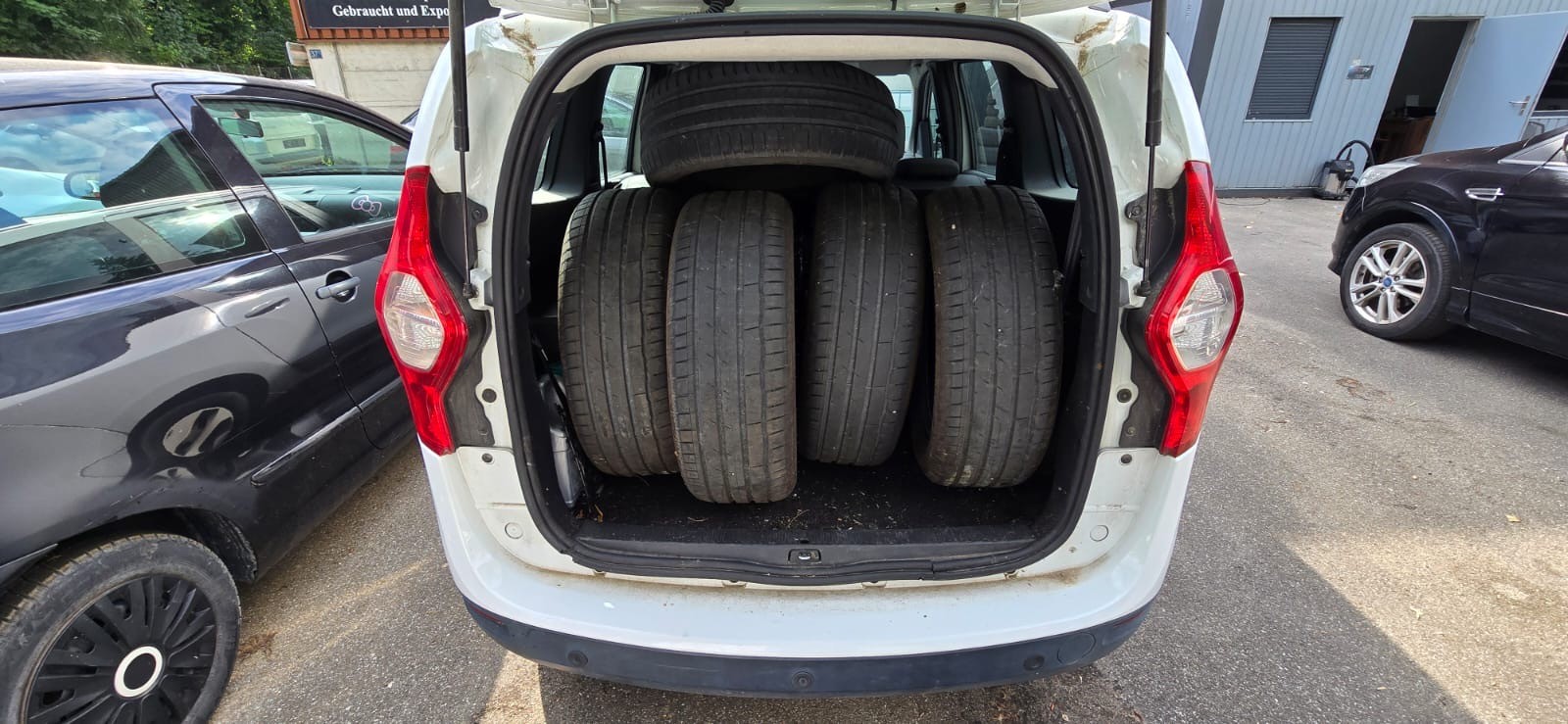 DACIA Lodgy 1.2 Turbo Ambiance 7PL-image-4