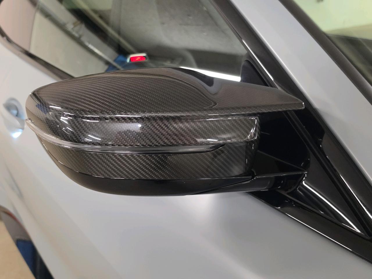 BMW M4 CSL Coupé-image-7