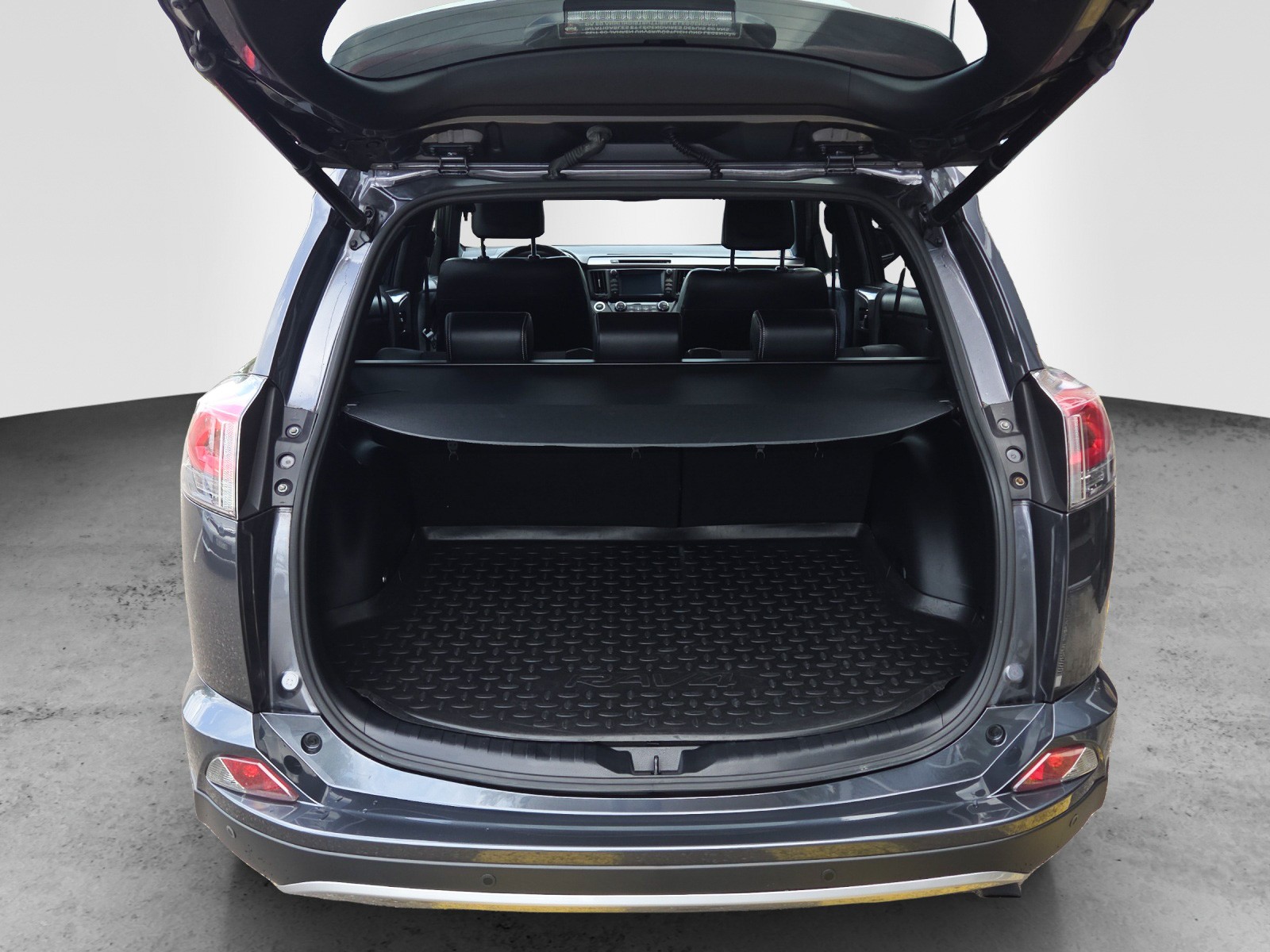 TOYOTA RAV-4 2.0 Style-image-8