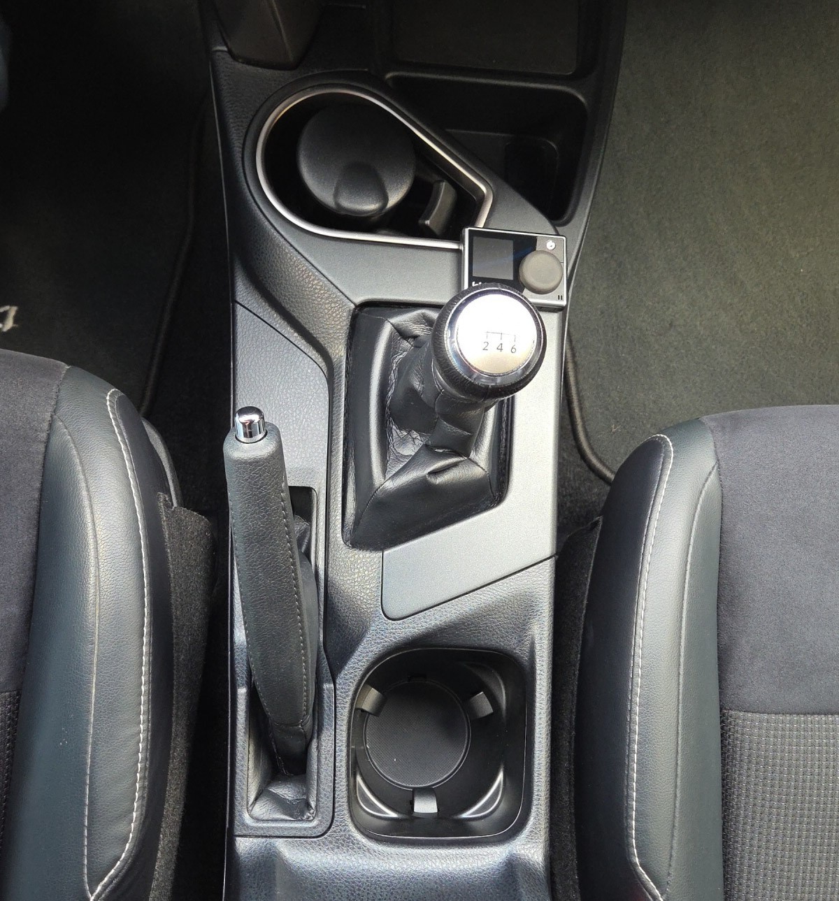 TOYOTA RAV-4 2.0 Style-image-15