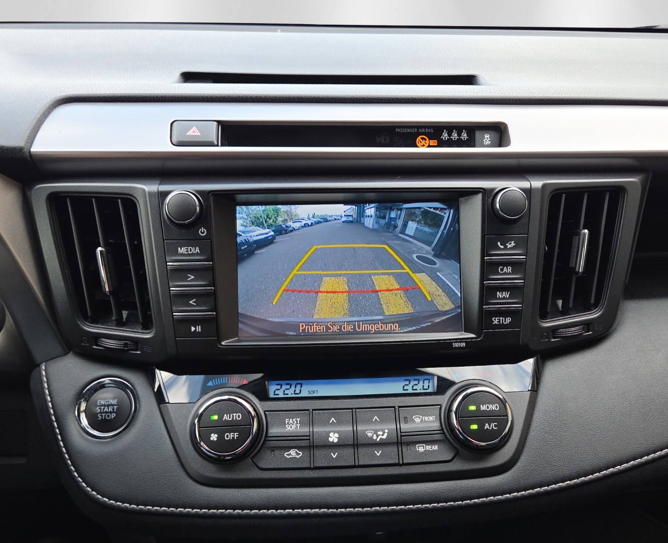 TOYOTA RAV-4 2.0 Style-image-14