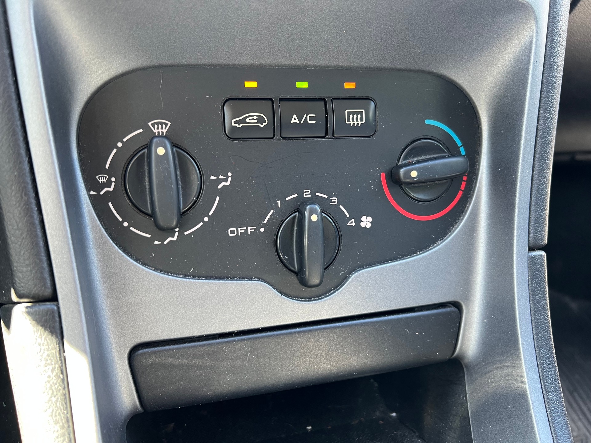 PEUGEOT 307 1.6 16V XS-image-13