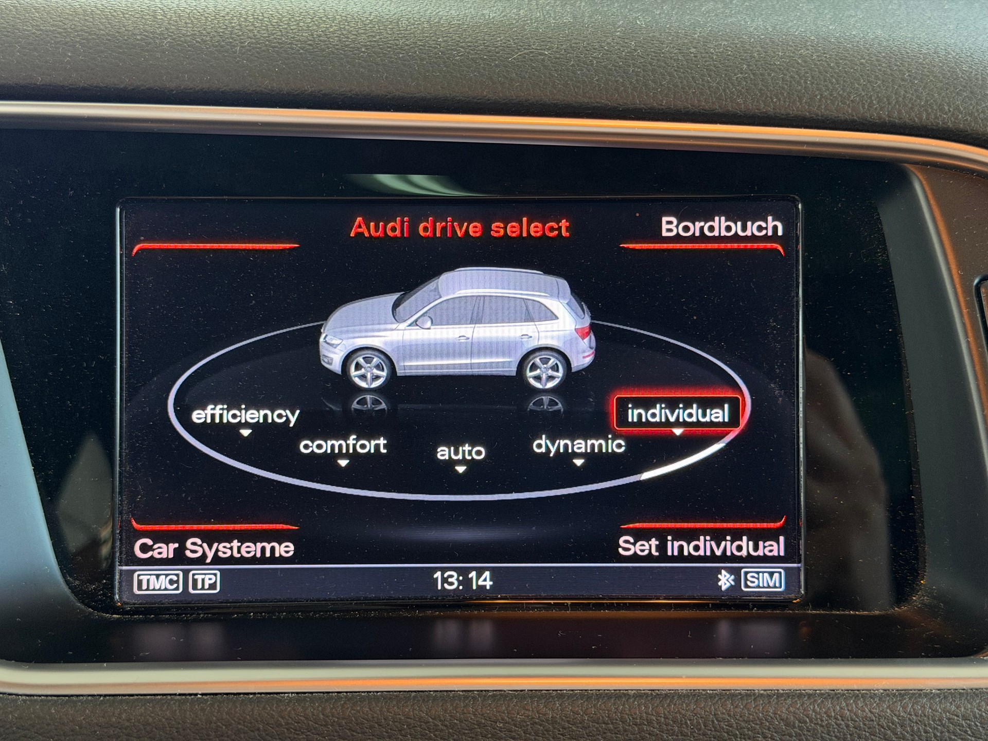 AUDI SQ5 3.0 TDI plus quattro tiptronic | CH-Auto | Ab MFK 01.2026 | Pano Dach | RF-Kamera-image-22