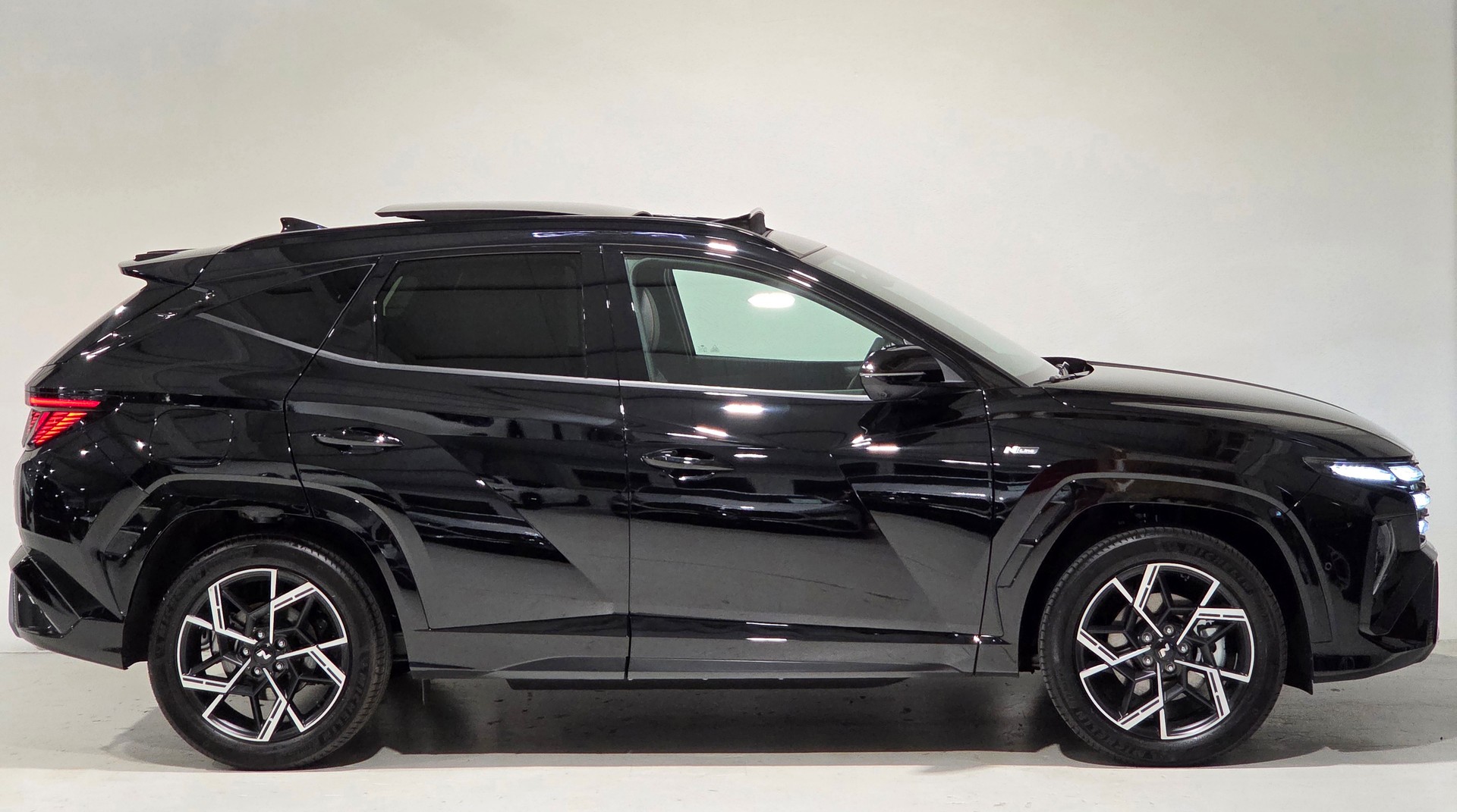HYUNDAI Tucson 1.6 TGDI PHEV N-Line LUX Pack 4WD-image-23
