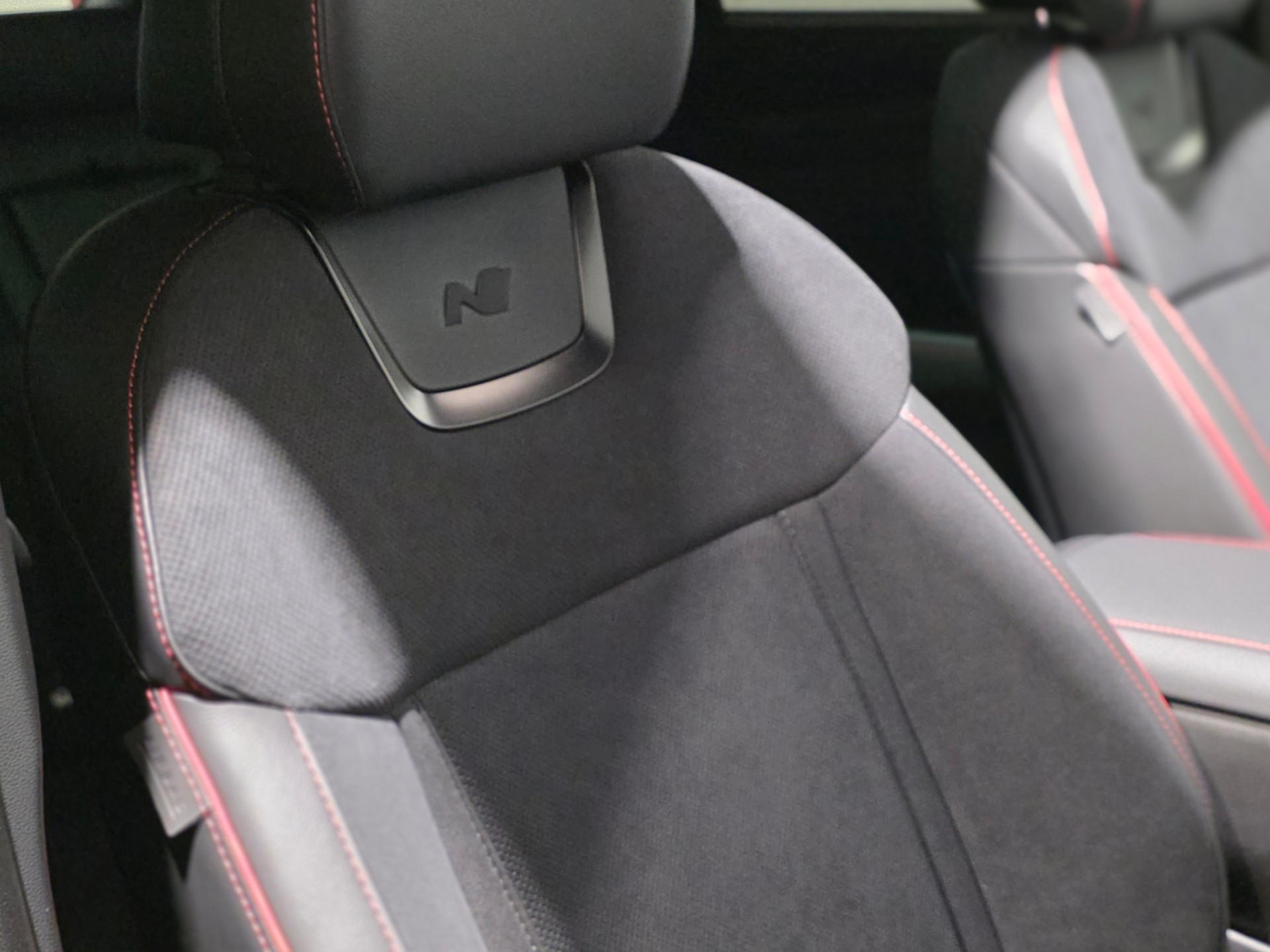 HYUNDAI Tucson 1.6 TGDI PHEV N-Line LUX Pack 4WD-image-16
