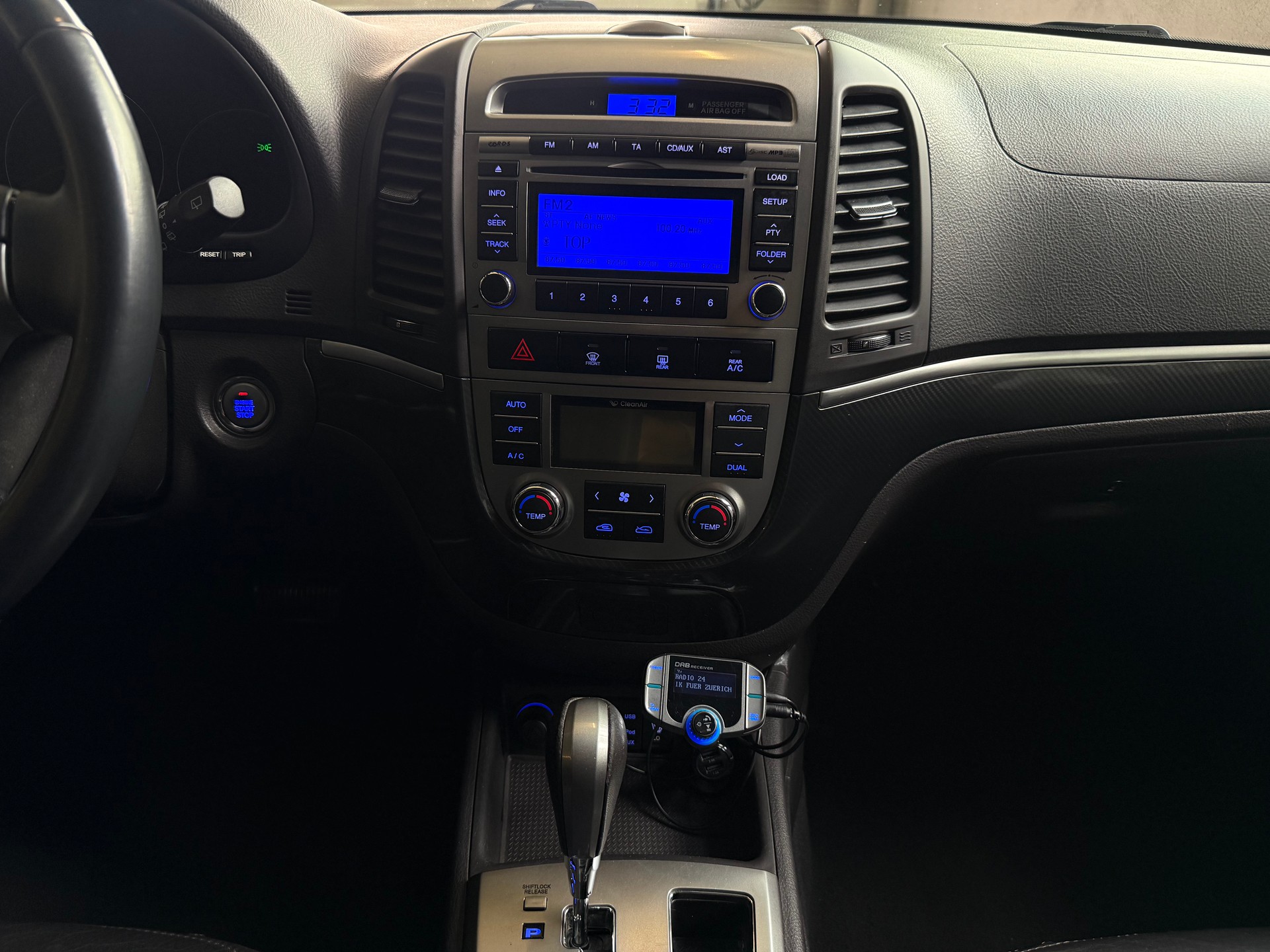 HYUNDAI Santa Fe 2.2 CRDI Swiss Plus Edition 4WD Automatic-image-14