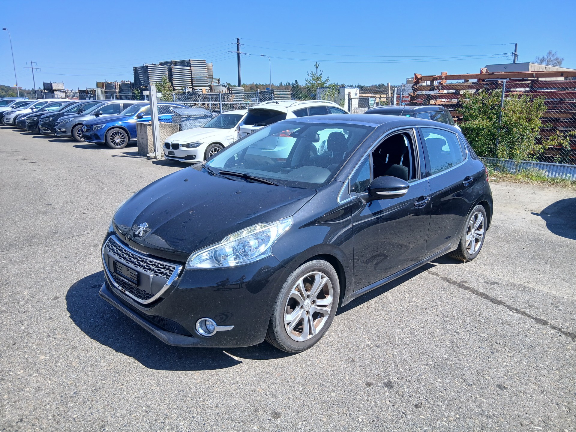 PEUGEOT 208 1.6 VTI Allure-image-1