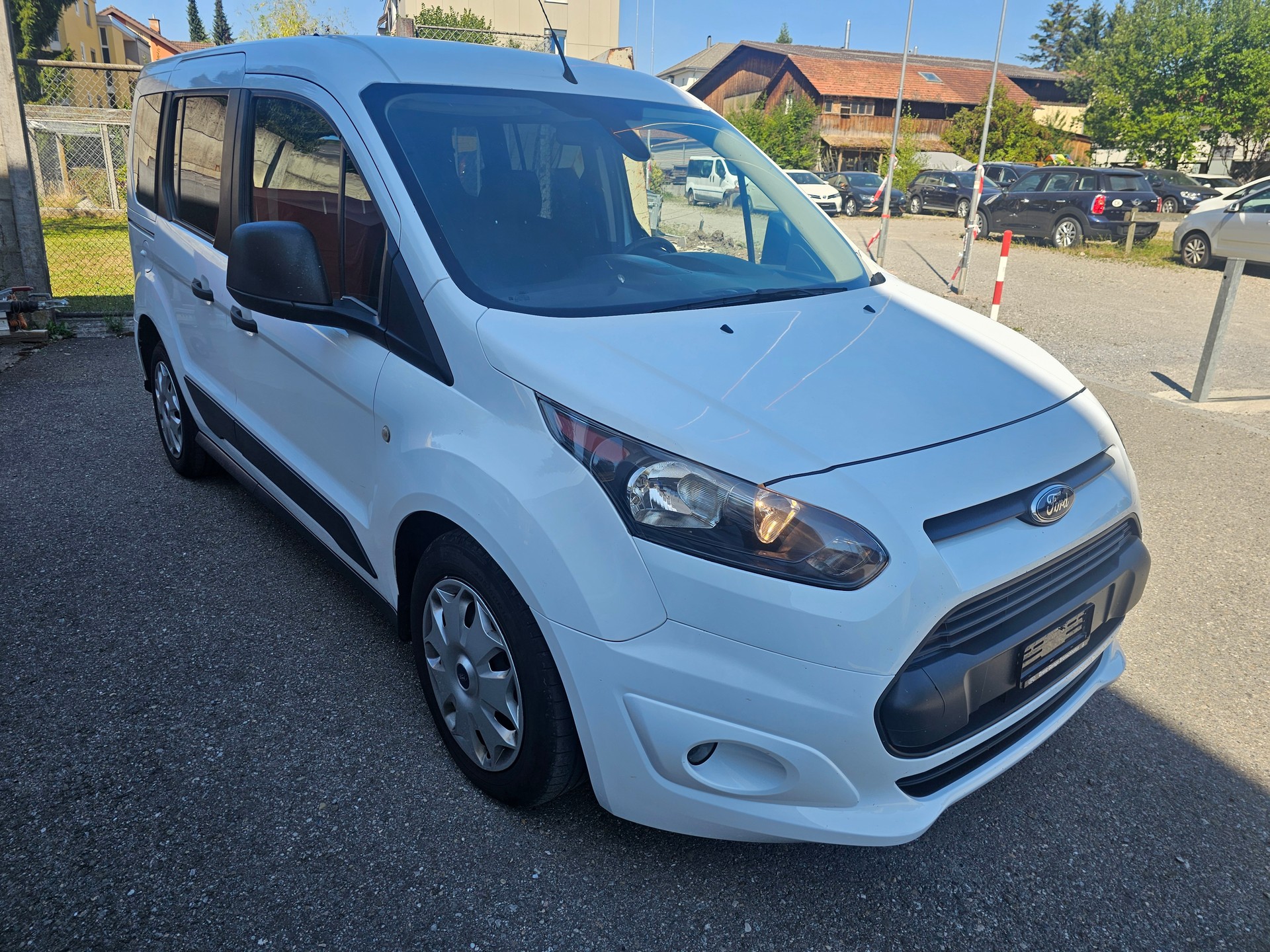 FORD Tourneo Connect 1.5 TDCi Ambiente-image-0