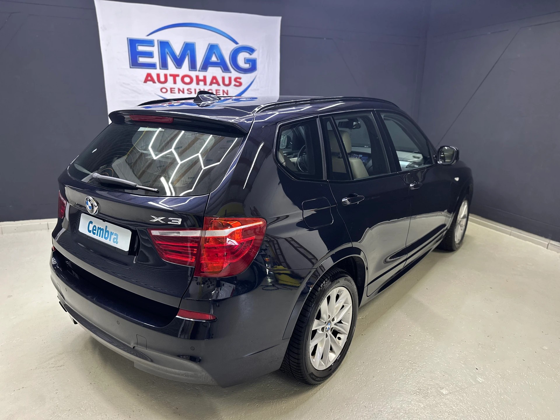 BMW X3 xDrive 28i Steptronic-image-5