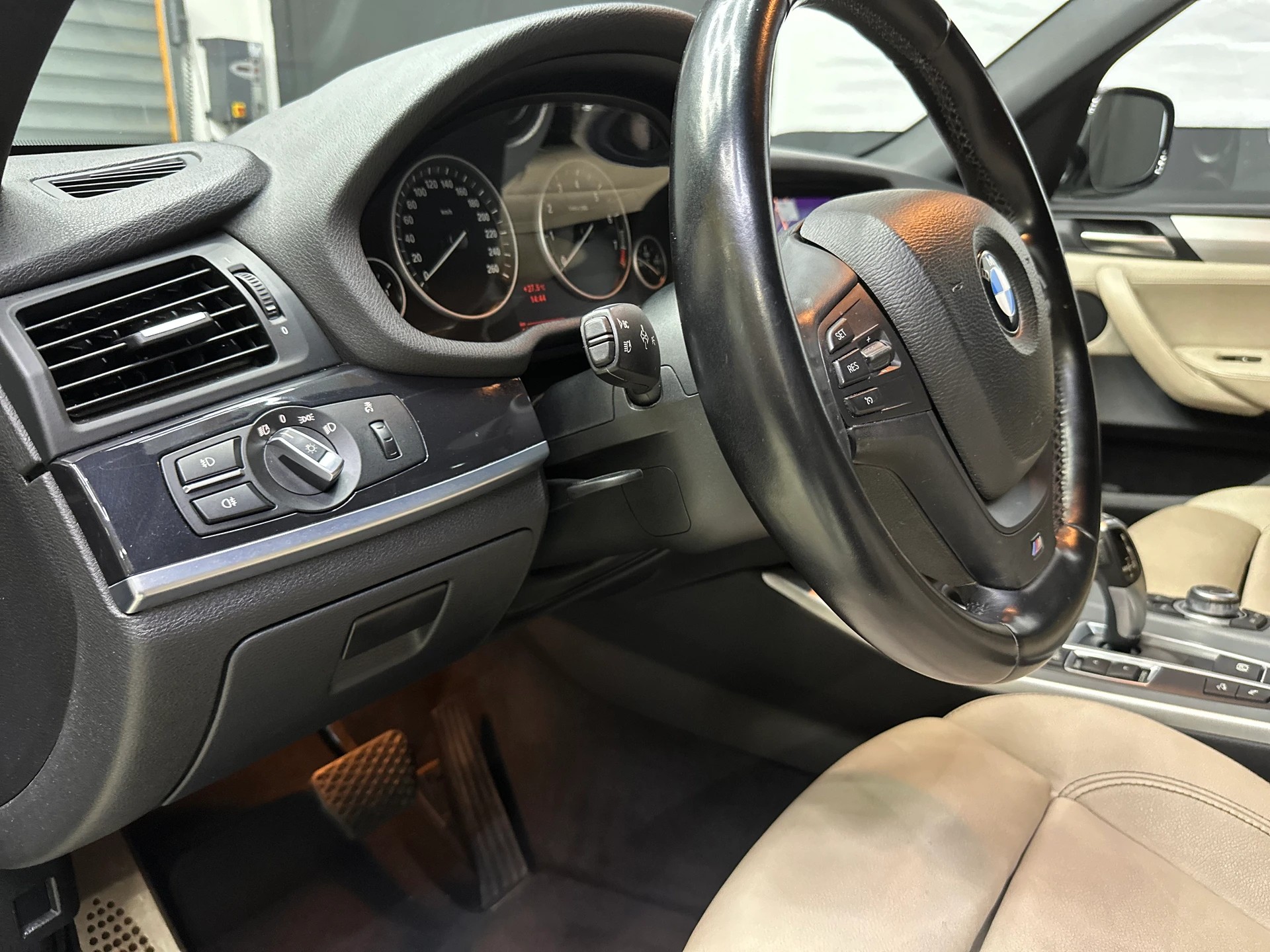 BMW X3 xDrive 28i Steptronic-image-9