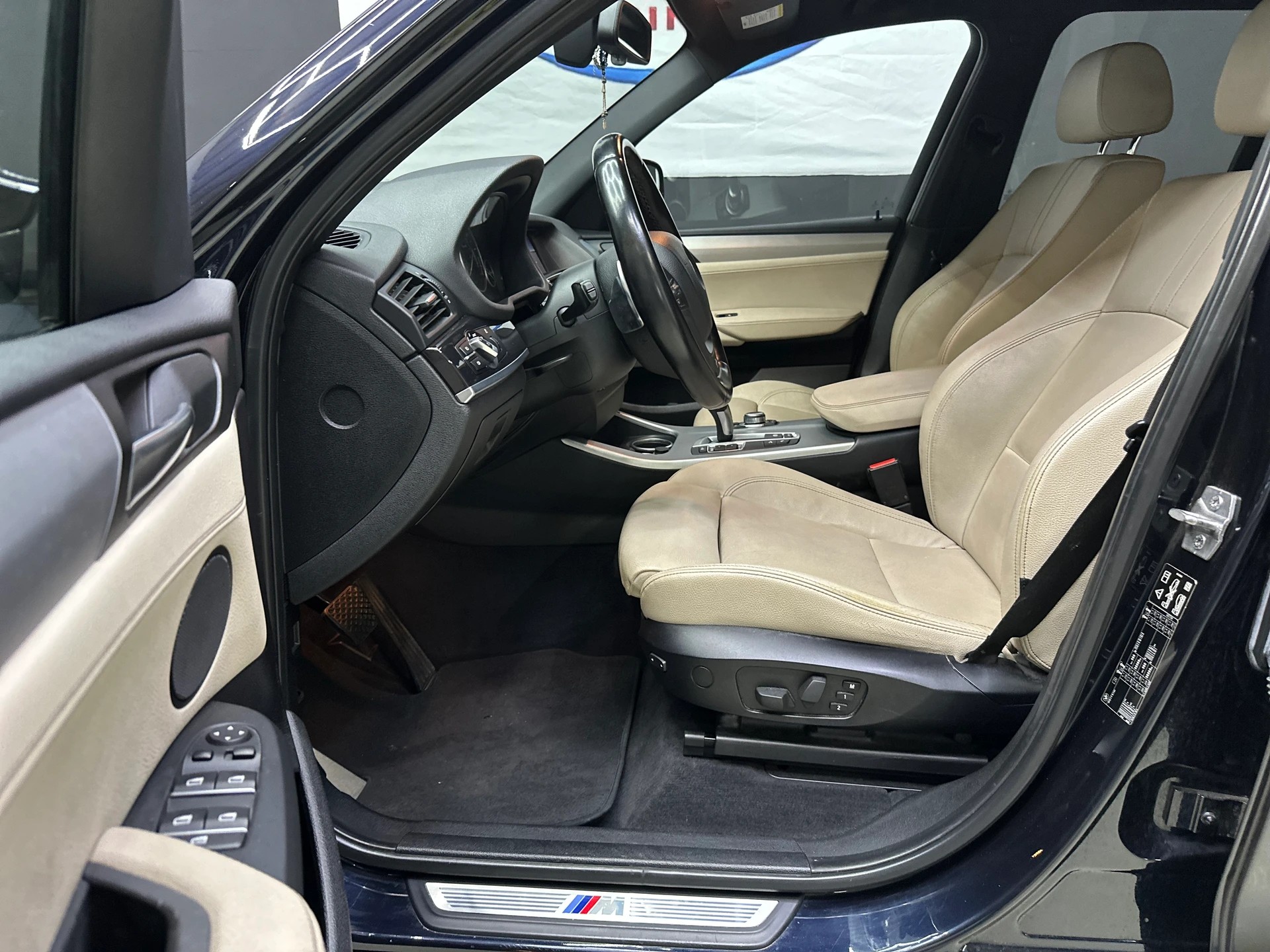 BMW X3 xDrive 28i Steptronic-image-8
