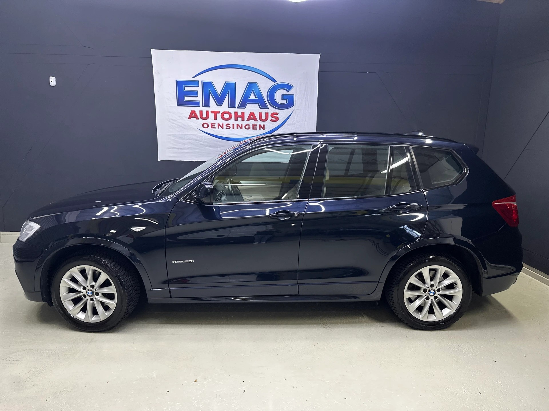 BMW X3 xDrive 28i Steptronic-image-2