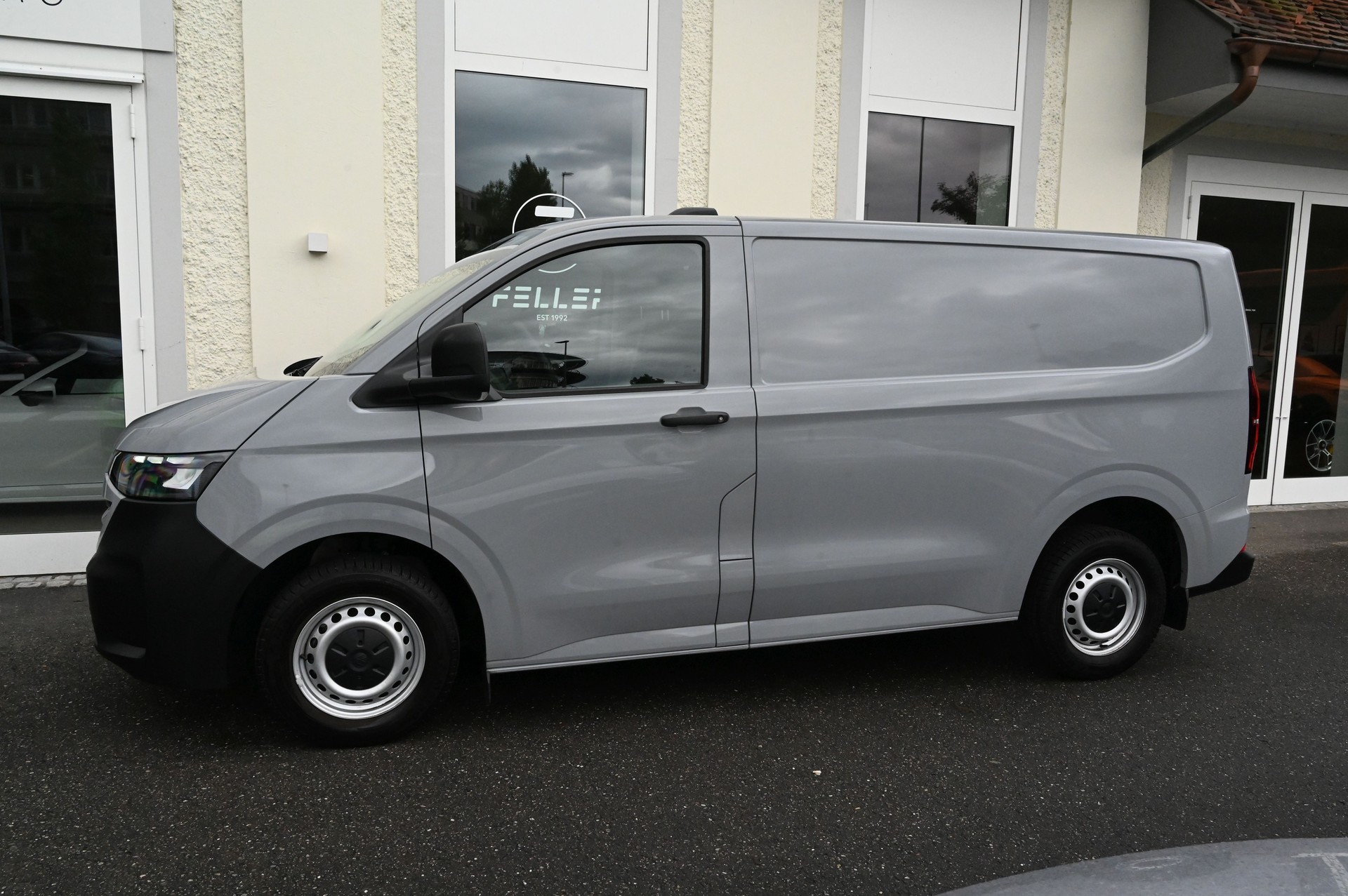 VW Transporter 2.0 TDI 4Motion Automat-image-4