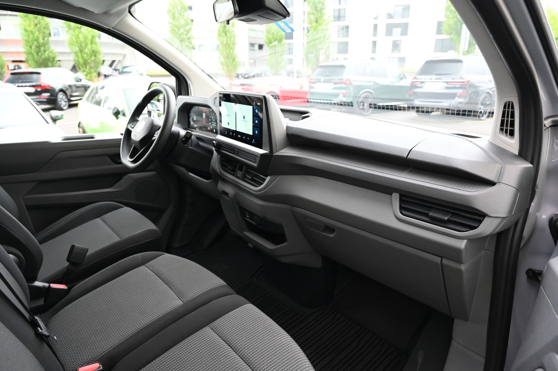 VW Transporter 2.0 TDI 4Motion Automat-image-9