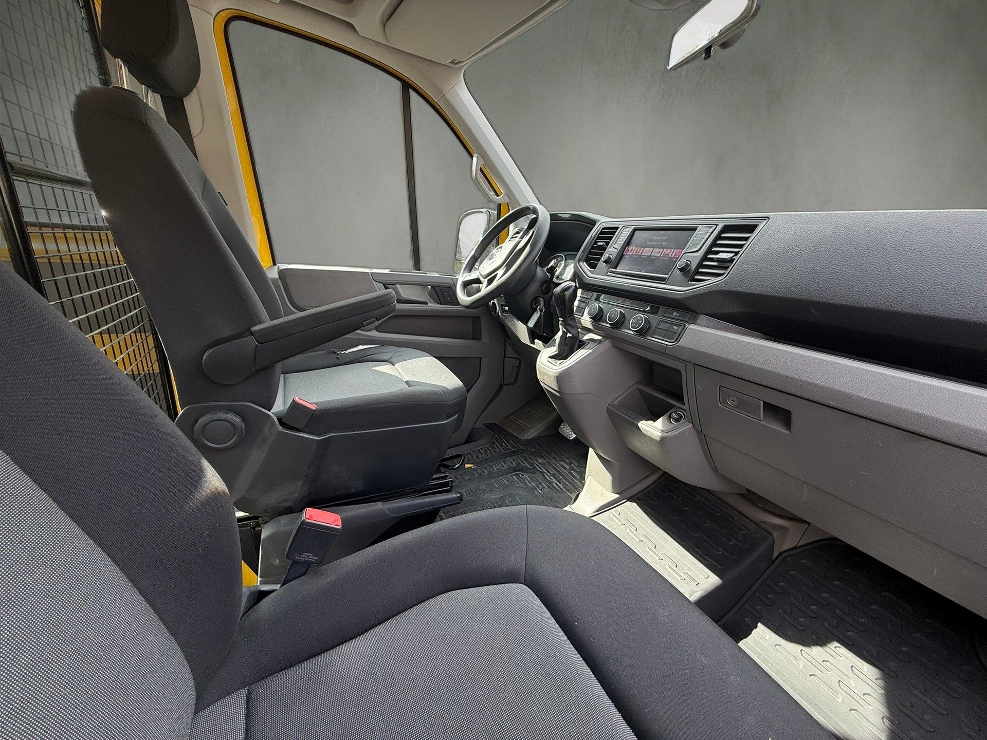 VW Crafter 35 2.0 TDI Entry L3 A-image-13