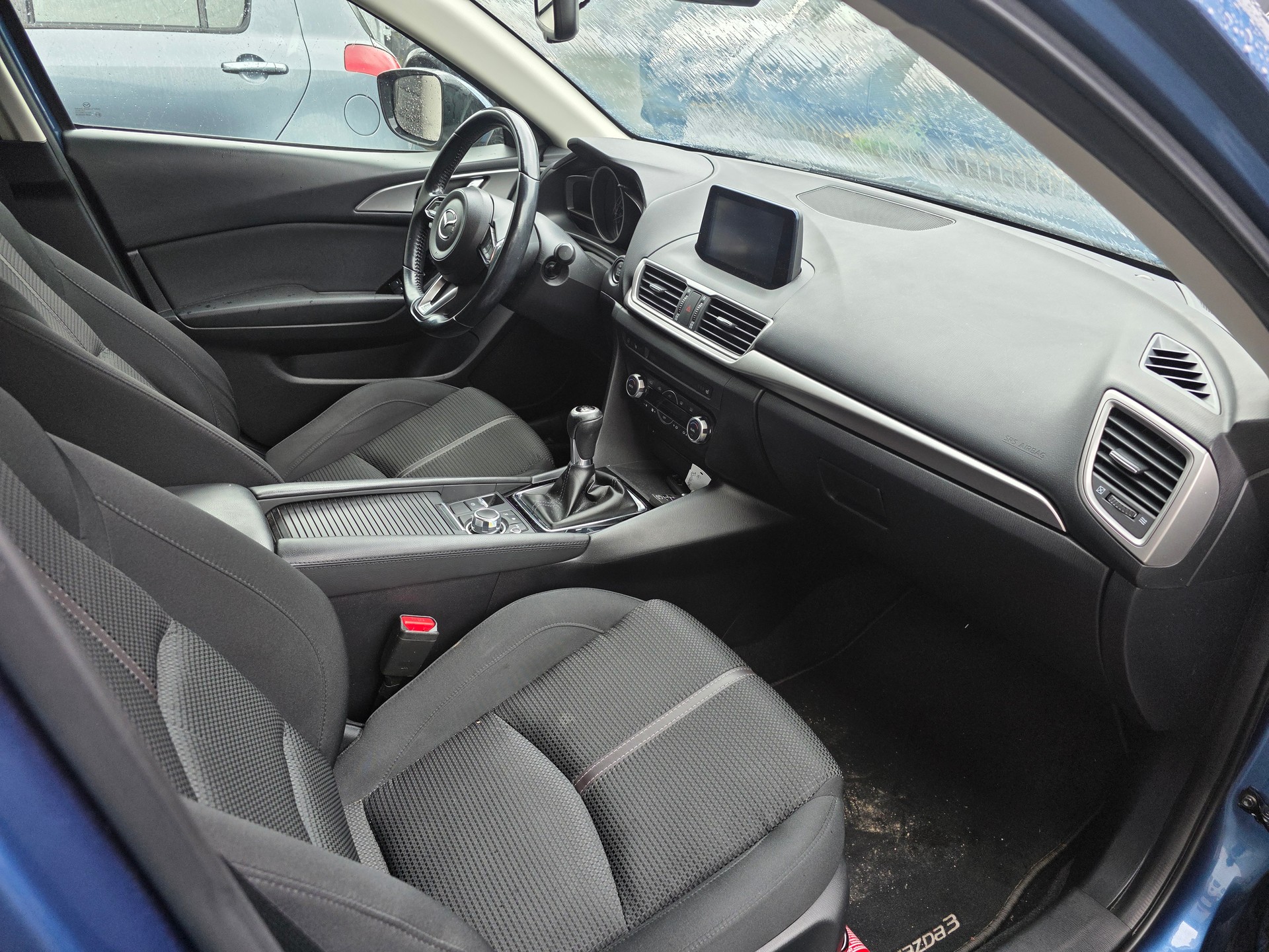 MAZDA 3 SKYACTIV-D 105 Ambition Plus-image-6