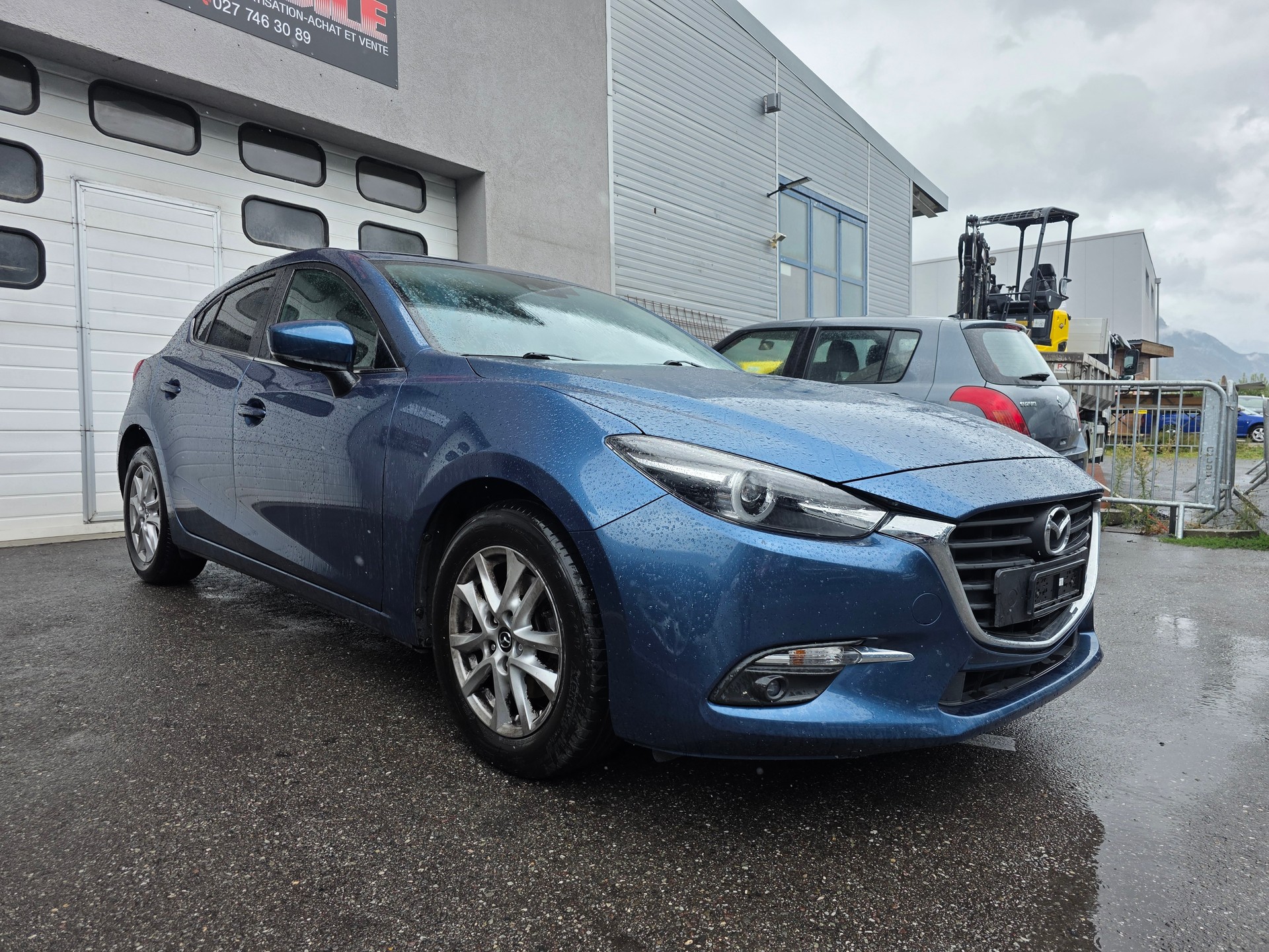 MAZDA 3 SKYACTIV-D 105 Ambition Plus-image-4