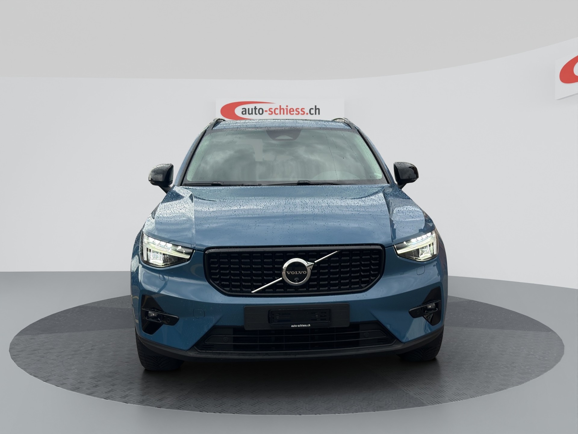 VOLVO XC40 B4 Benzin Mild Hybrid Plus Dark DCT-image-6