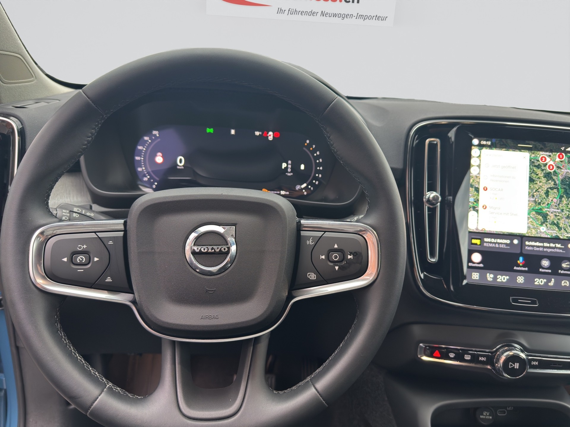 VOLVO XC40 B4 Benzin Mild Hybrid Plus Dark DCT-image-10