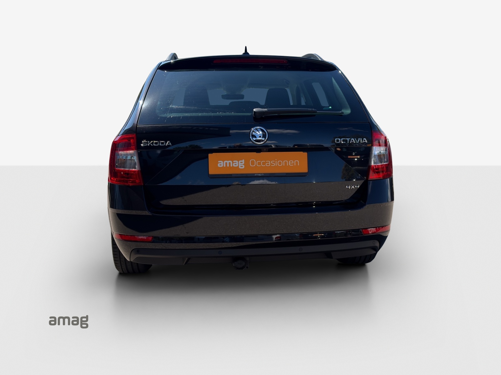 SKODA Octavia Combi 2.0 TSI Soleil 4x4 DSG-image-3