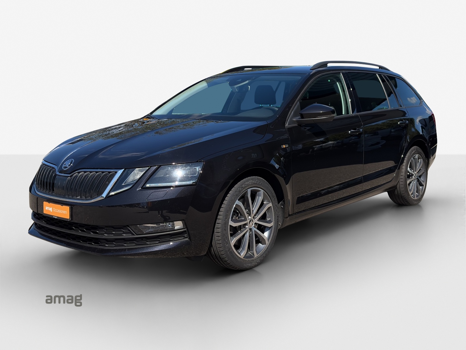 SKODA Octavia Combi 2.0 TSI Soleil 4x4 DSG-image-0