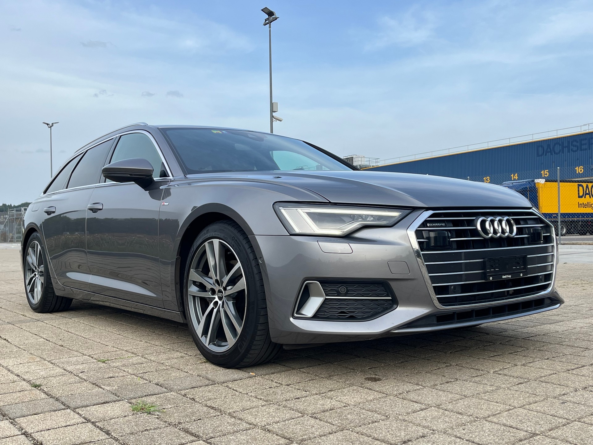 AUDI AUDI A6 Avant 40 TDI S line quattro S-tronic-image-3