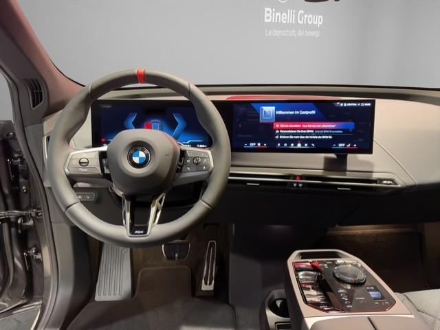 BMW iX M70-image-6