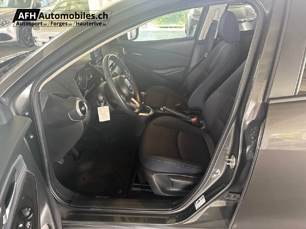 MAZDA 2 1.5 90 Revolution-image-11