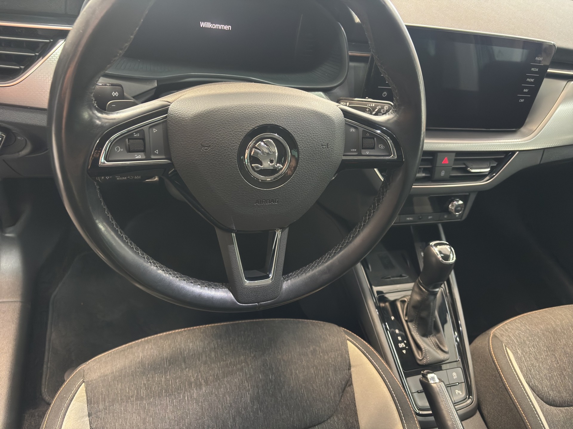 SKODA Kamiq 1.5 TSI ACT Ambition DSG-image-9