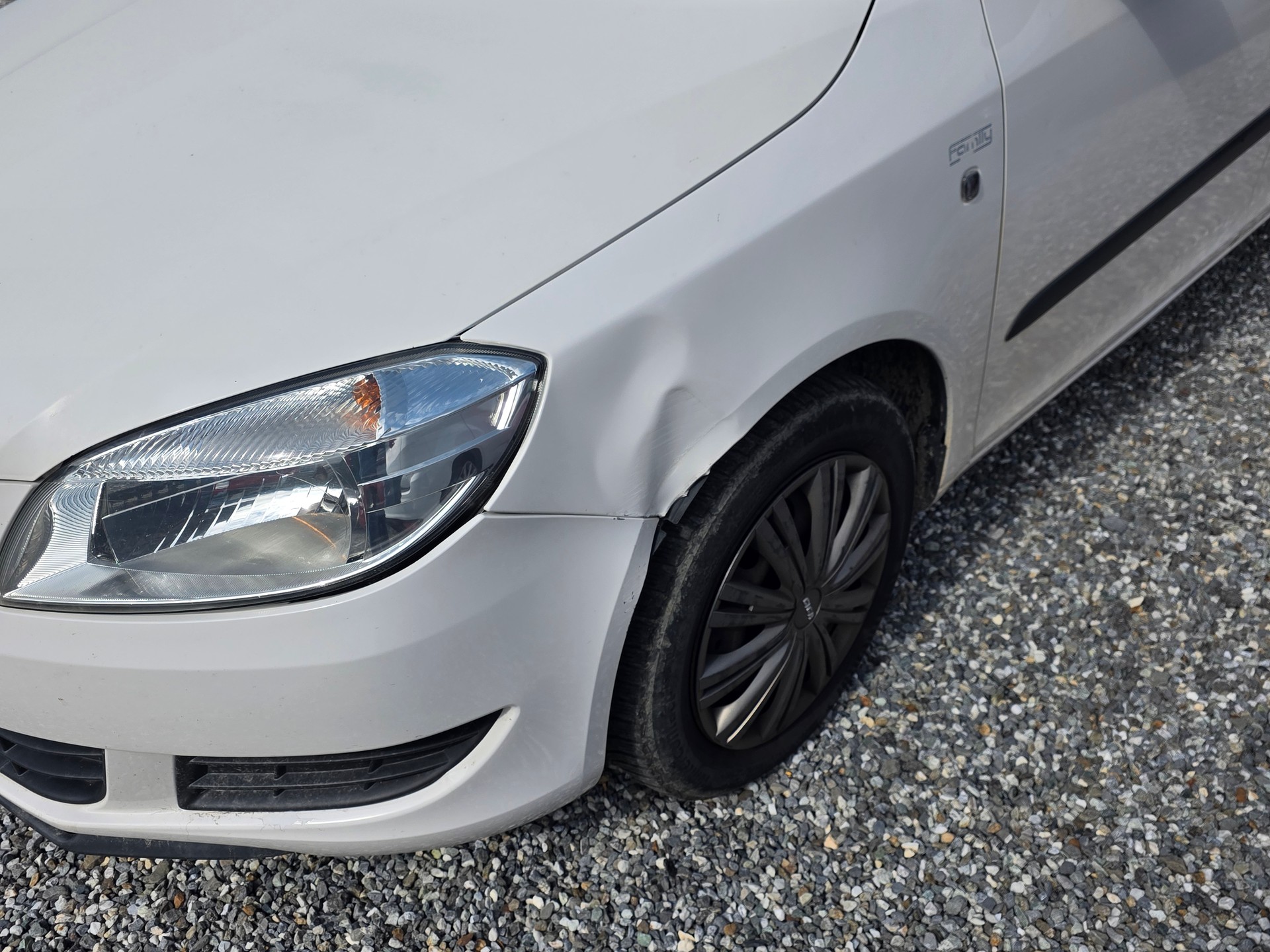 SKODA Roomster 1.2 TSI Ambition-image-6